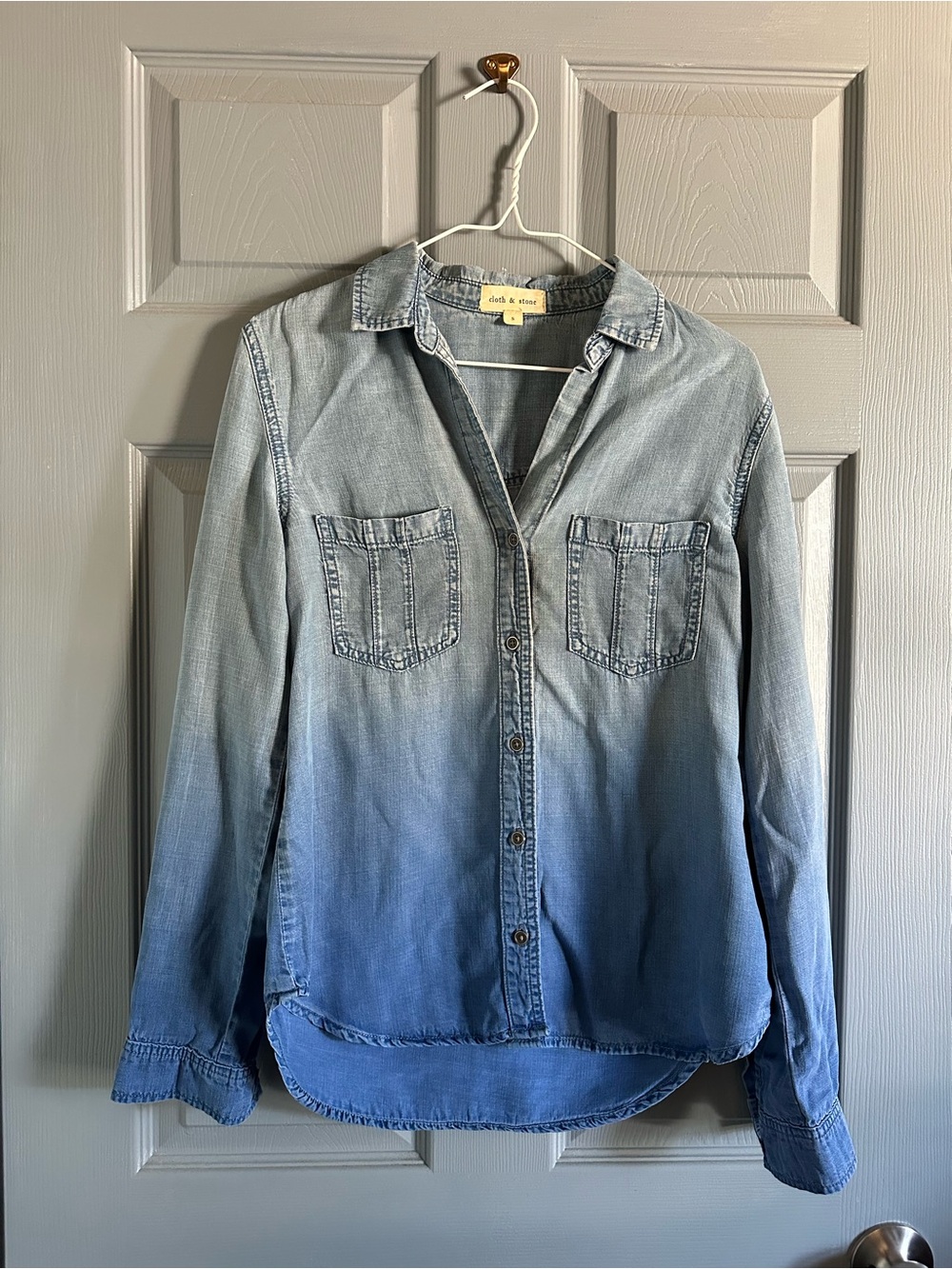 Anthropologie Cloth & Stone Chambray Button Down Shirt Size S